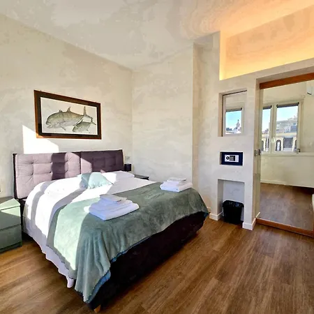 Spa In Centro Con Parcheggio Privato Genua